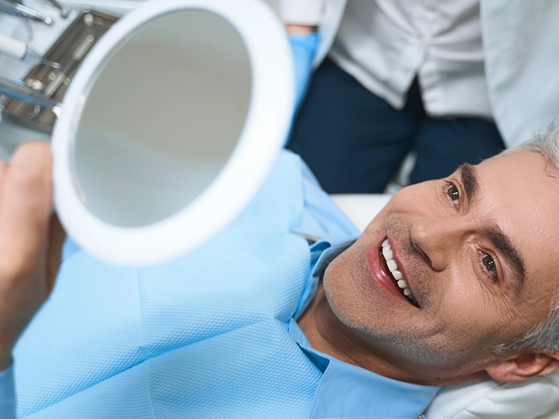 is-it-better-to-get-veneers-or-crowns-dental-pros-and-cons-previa-implant-center-tijuana